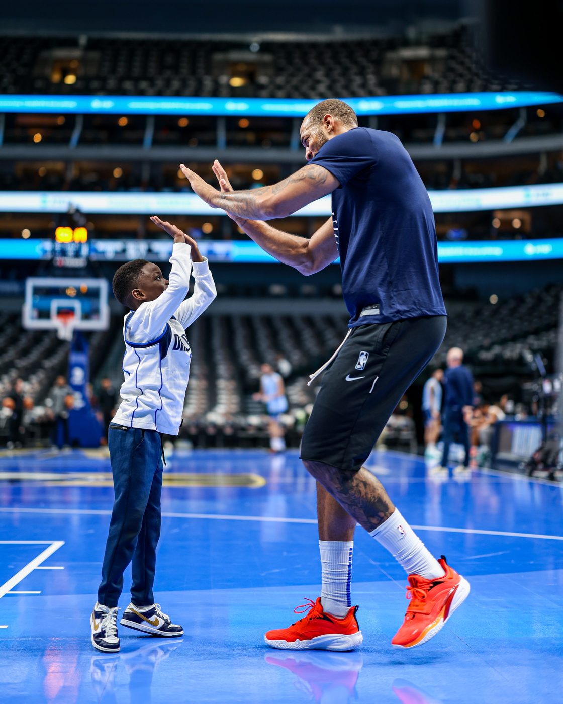 Community — DALvsMEM
